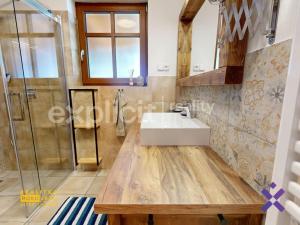 Pronájem chaty, Velké Karlovice, 100 m2