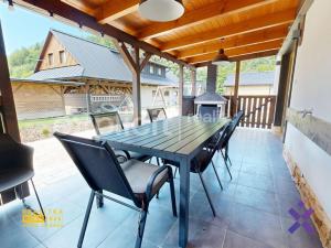 Pronájem chaty, Velké Karlovice, 100 m2