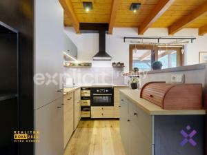 Pronájem chaty, Velké Karlovice, 100 m2