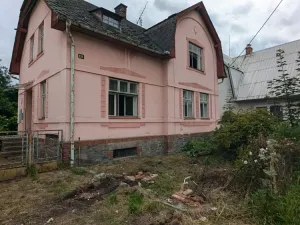 Dražba rodinného domu, Janov, 326 m2