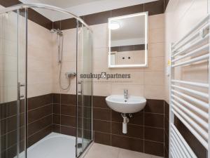 Pronájem bytu 2+kk, Jesenice, Cedrová, 69 m2