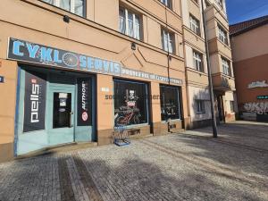 Pronájem obchodního prostoru, Praha - Libeň, Horovo náměstí, 98 m2