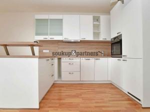 Prodej bytu 3+kk, Praha - Strašnice, Zvěřinova, 79 m2