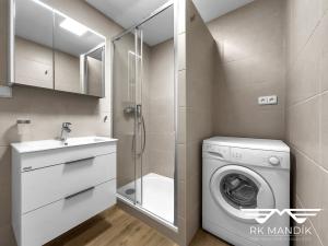 Pronájem bytu 3+kk, Praha - Prosek, Jablonecká, 60 m2