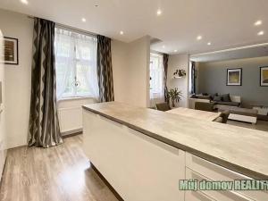 Pronájem bytu 3+kk, Praha - Střešovice, U střešovických hřišť, 95 m2