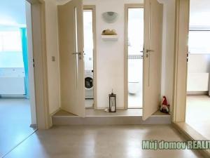 Pronájem bytu 3+kk, Praha - Střešovice, U střešovických hřišť, 95 m2