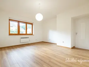 Pronájem bytu 6+kk a větší, Praha - Královice, K Uhříněvsi, 221 m2
