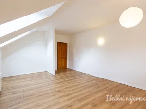 Pronájem bytu 6+kk a větší, Praha - Královice, K Uhříněvsi, 221 m2