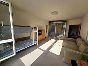 Pronájem bytu 2+kk, Praha - Kbely, Blériotova, 50 m2