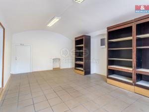 Pronájem obchodního prostoru, Nové Strašecí, Komenského náměstí, 80 m2