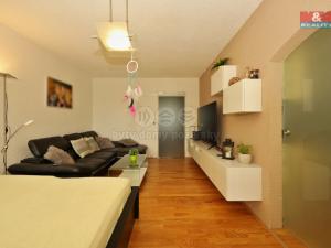 Prodej bytu 3+1, Praha - Háje, Hekrova, 74 m2