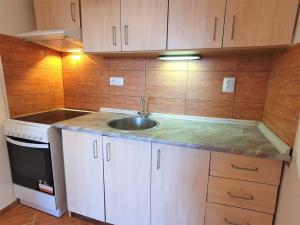 Pronájem bytu 2+kk, Praha - Ruzyně, Ciolkovského, 43 m2