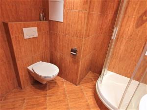 Pronájem bytu 2+kk, Praha - Ruzyně, Ciolkovského, 43 m2