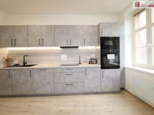 Prodej bytu 3+kk, Karlovy Vary, nábřeží Jana Palacha, 91 m2