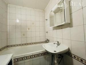 Prodej bytu 3+1, Krupka - Maršov, Dukelských hrdinů, 73 m2