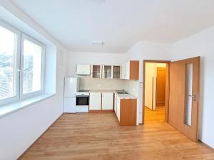 Pronájem bytu 2+kk, Zlín, K Pasekám, 36 m2