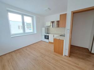 Pronájem bytu 2+kk, Zlín, K Pasekám, 36 m2