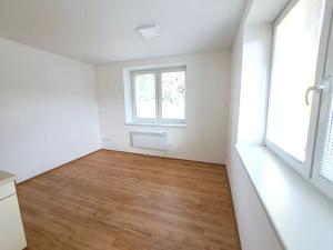 Pronájem bytu 2+kk, Zlín, K Pasekám, 36 m2