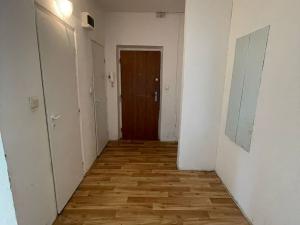 Pronájem bytu 2+1, Kadaň, U Stadionu, 51 m2