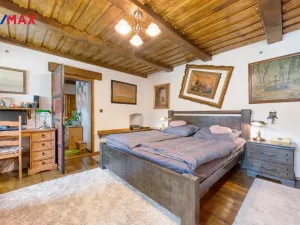 Prodej rodinného domu, Všechlapy, 200 m2