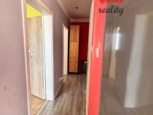 Prodej bytu 2+1, Ostrov, Masarykova, 53 m2