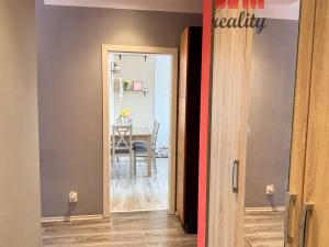 Prodej bytu 2+1, Ostrov, Masarykova, 53 m2