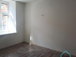 Prodej bytu 2+1, Krnov - Pod Cvilínem, Libušina, 60 m2