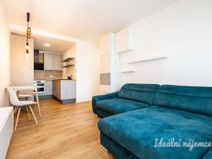 Pronájem bytu 2+kk, Praha - Hostivař, Zápasnická, 39 m2