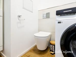 Pronájem bytu 2+kk, Praha - Hostivař, Zápasnická, 39 m2