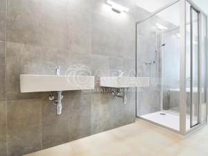Pronájem bytu 2+1, Praha - Staré Město, Kaprova, 84 m2