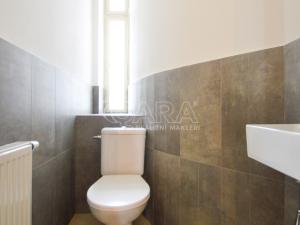Pronájem bytu 2+1, Praha - Staré Město, Kaprova, 84 m2