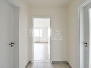 Pronájem bytu 2+kk, Praha - Vysočany, Strnadových, 57 m2