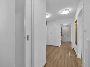 Pronájem bytu 3+kk, Praha - Letňany, Kladrubská, 73 m2