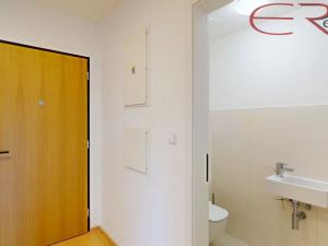 Pronájem bytu 2+kk, Liberec, Vítězná, 55 m2