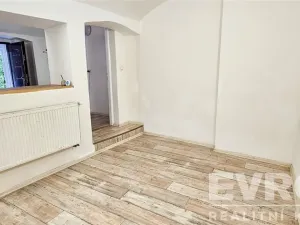 Pronájem bytu 1+1, Kolín - Kolín IV, Školská, 28 m2