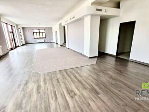 Pronájem obchodního prostoru, Kunovice, náměstí Svobody, 170 m2