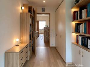 Prodej bytu 3+1, Praha - Letňany, Havířovská, 68 m2