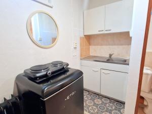 Pronájem bytu 1+kk, Praha - Malešice, Nad úžlabinou, 15 m2