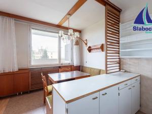 Pronájem bytu 3+1, Praha - Prosek, Veltruská, 61 m2