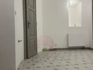 Pronájem restaurace, Kostelec nad Černými lesy, náměstí Smiřických, 74 m2