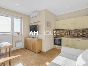 Pronájem bytu 1+kk, Praha - Vinohrady, Sobotecká, 24 m2