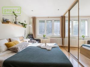 Prodej bytu 3+1, Karlovy Vary, U Trati, 81 m2