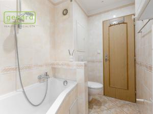 Prodej bytu 3+1, Karlovy Vary, U Trati, 81 m2