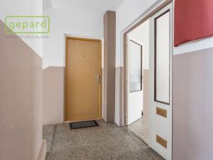 Prodej bytu 3+1, Karlovy Vary, U Trati, 81 m2