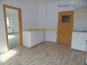 Pronájem bytu 2+1, Opava, Přerovecká, 83 m2