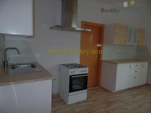 Pronájem bytu 2+1, Opava, Přerovecká, 83 m2