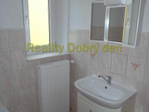 Pronájem bytu 2+1, Opava, Přerovecká, 83 m2