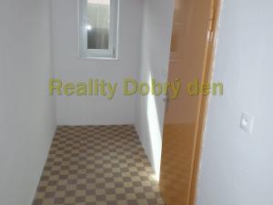 Pronájem bytu 2+1, Opava, Přerovecká, 83 m2