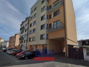 Pronájem garáže, České Budějovice - České Budějovice 3, Resslova, 15 m2