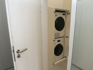 Pronájem bytu 1+kk, Praha - Střešovice, Parléřova, 31 m2